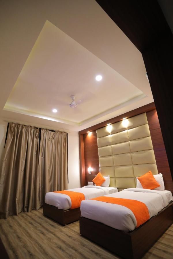 Hotel Marygold Агра Екстер'єр фото