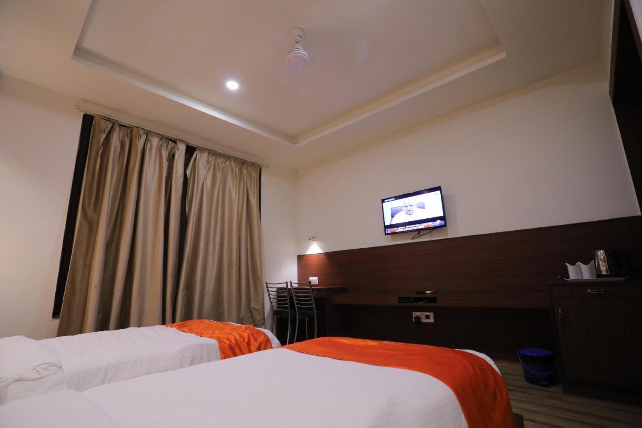 Hotel Marygold Агра Екстер'єр фото